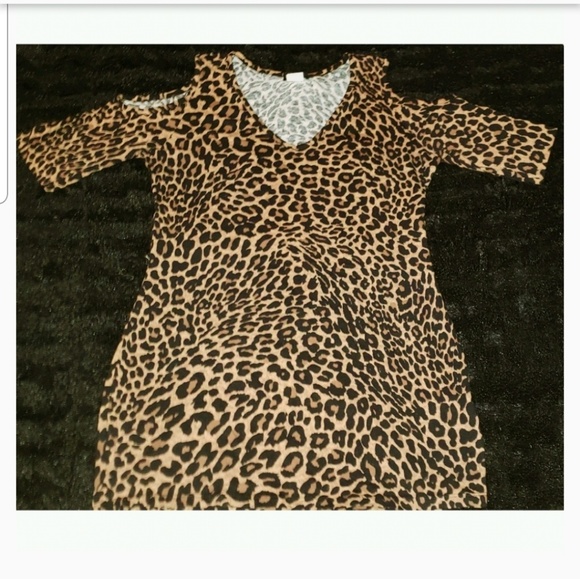 NWOT Cold shoulder tunic leopard top - Picture 4 of 4